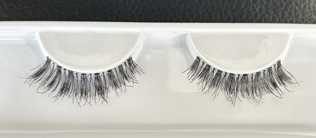 Amora lash style